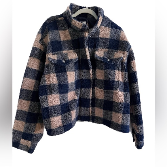 American Eagle Outfitters Navy and Beige Teddy Jacket - Picture 4 of 9